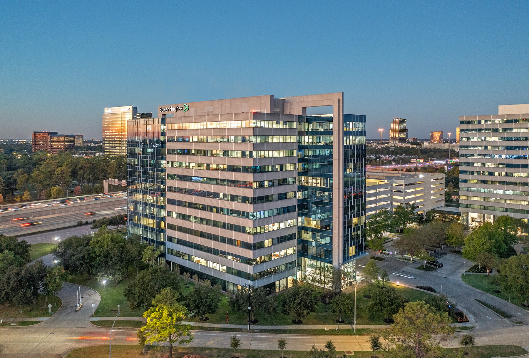 575 N Dairy Ashford Rd, Houston, TX à louer Photo de l’immeuble– Image 1 sur 13