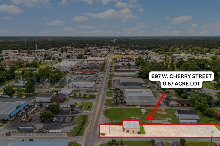 697 W Cherry St, Jesup, GA à vendre - Aérien – Image 1 sur 62