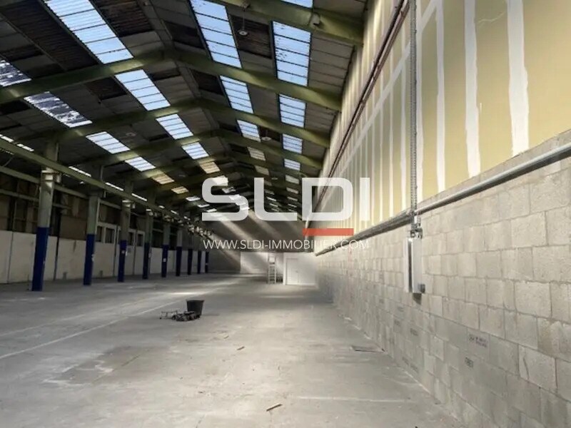 Local d’activités dans Villeurbanne à louer Photo de l’immeuble– Image 1 sur 7