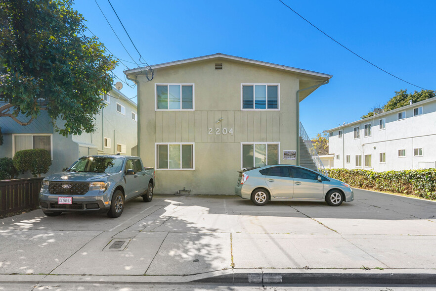 2204 Mathews Ave, Redondo Beach, CA à vendre - Photo de l’immeuble – Image 2 sur 15