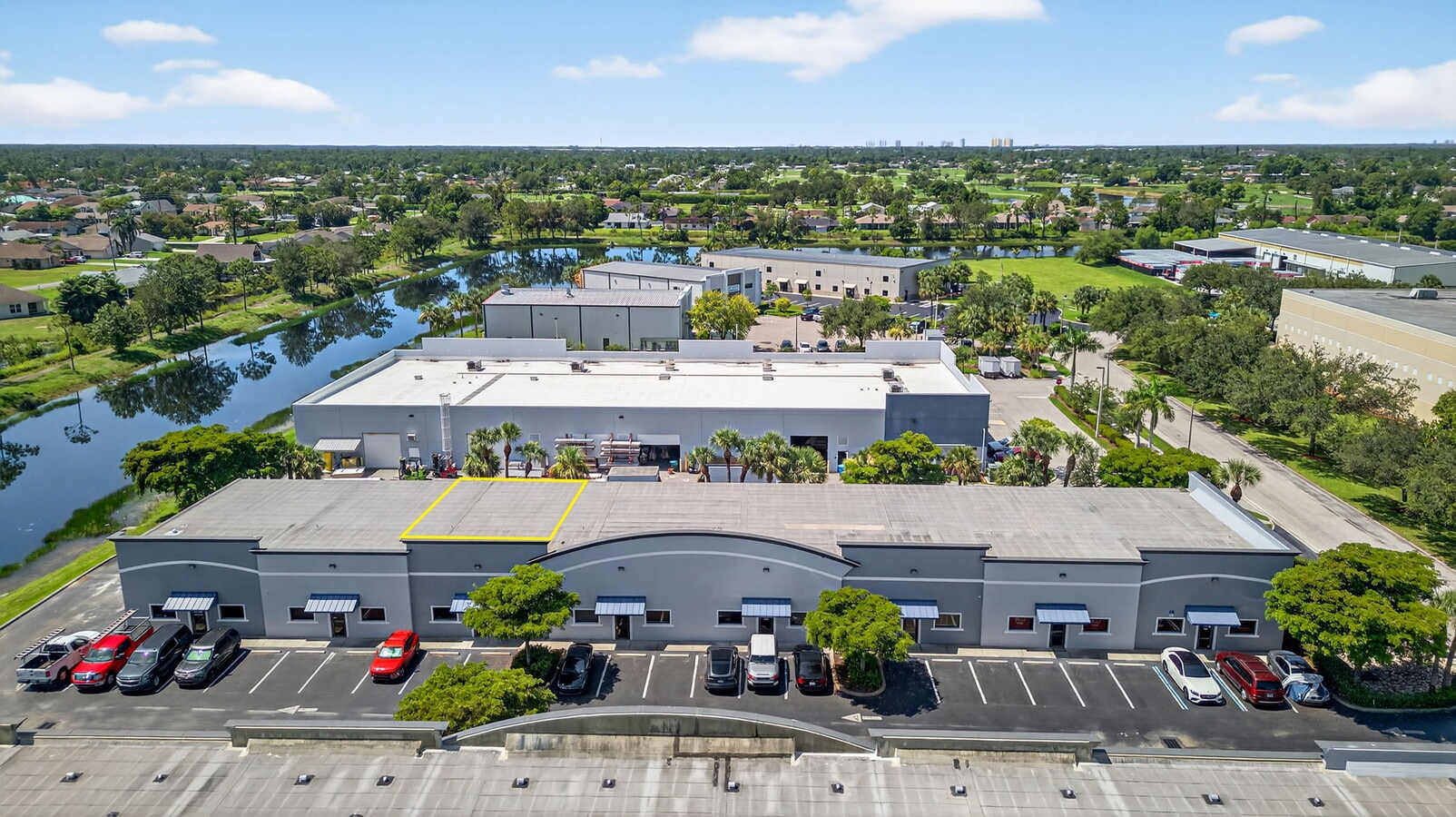 7863 Drew Cir, Fort Myers, FL 33967 - Lot 6 -  - Photo intérieure - Image 1 of 18