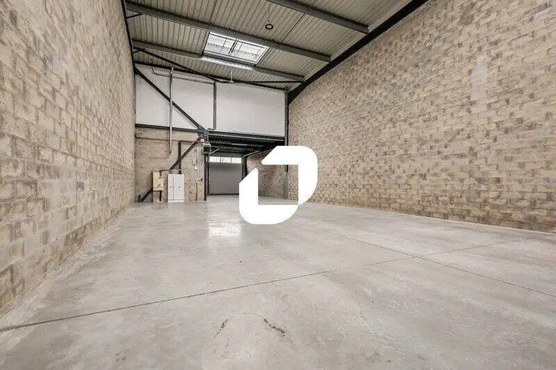 Local d’activités dans Stains à louer - Photo intérieure – Image 3 sur 28