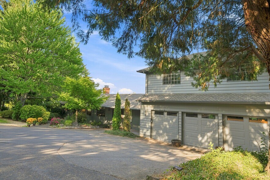 21360 SW Hillsboro Hwy, Newberg, OR à vendre - Photo de l’immeuble – Image 2 sur 48