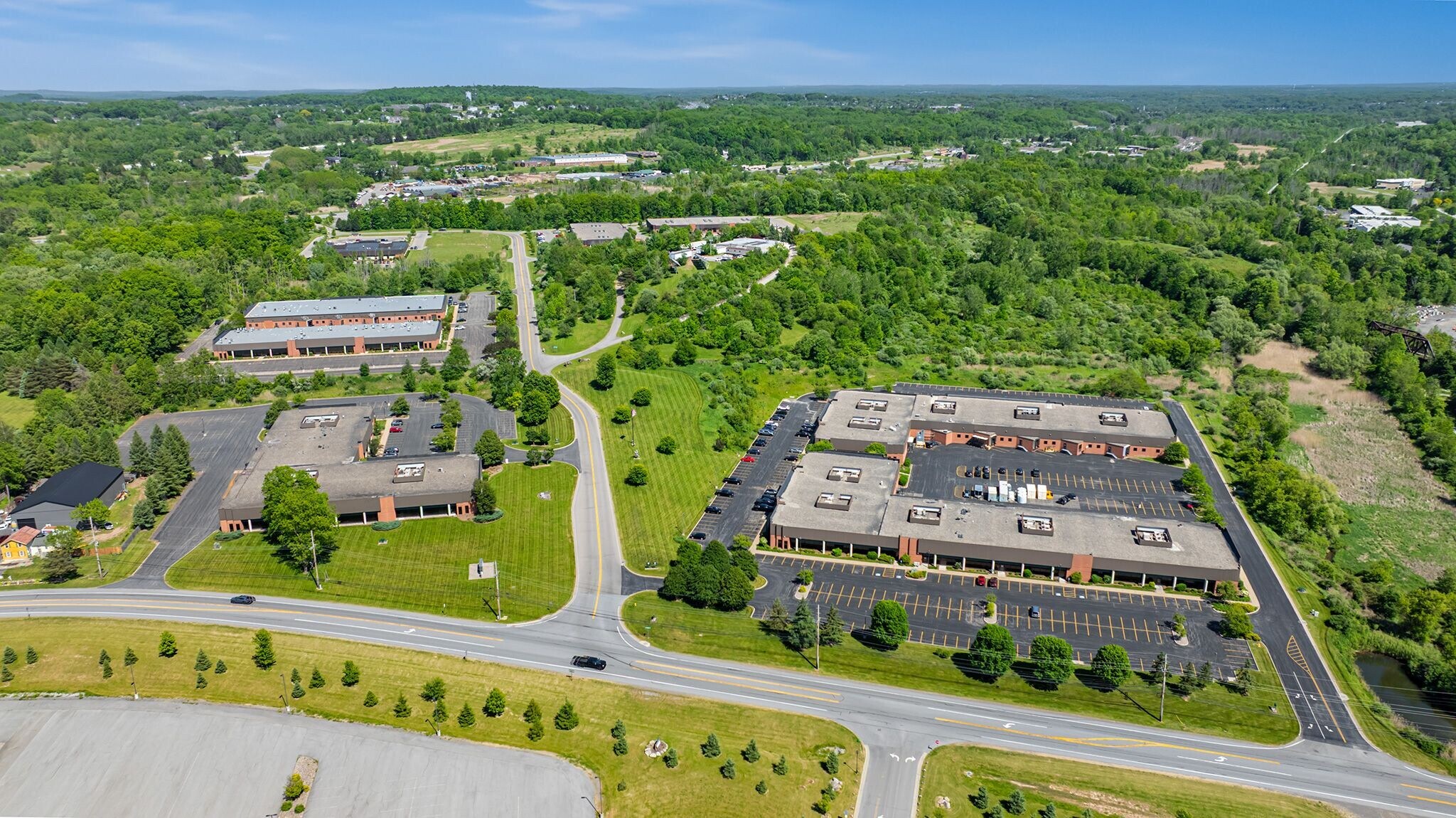 7685 Omnitech Pl, Victor, NY à louer Photo de l’immeuble– Image 1 sur 6