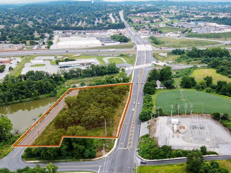 1788 Mount Rose Ave, York, PA à vendre - Aérien – Image 3 sur 4