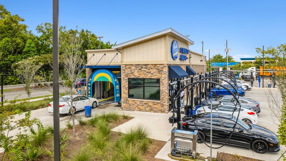 4865 Tanger Outlet Blvd, North Charleston, SC à vendre - Photo de l’immeuble – Image 3 sur 28