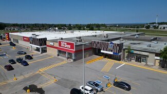 Plus de détails pour 3460 Blvd Saint-Francois, Le Fjord-du-Saguenay, QC - Bureau/Médical, Local commercial à louer