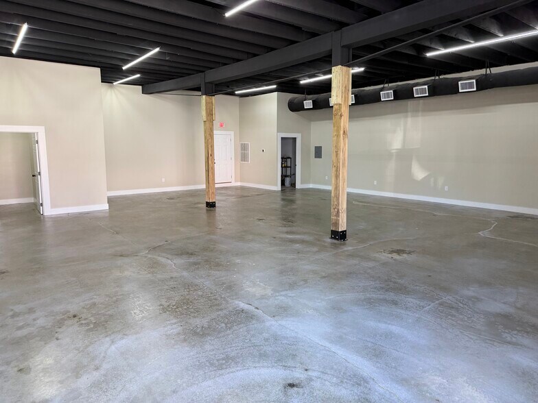 419 4th St NW, Attalla, AL à vendre - Photo intérieure – Image 2 sur 6