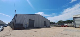 Plus de détails pour 3-3A Bluebell Business Estate, Uckfield - Industriel/Logistique à louer