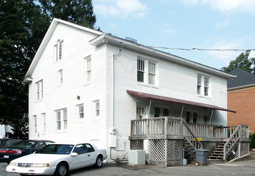 1819 East Blvd, Charlotte, NC à louer - Photo de l’immeuble – Image 2 sur 7