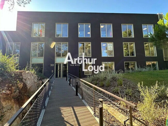 Plus de détails pour Bureau à louer