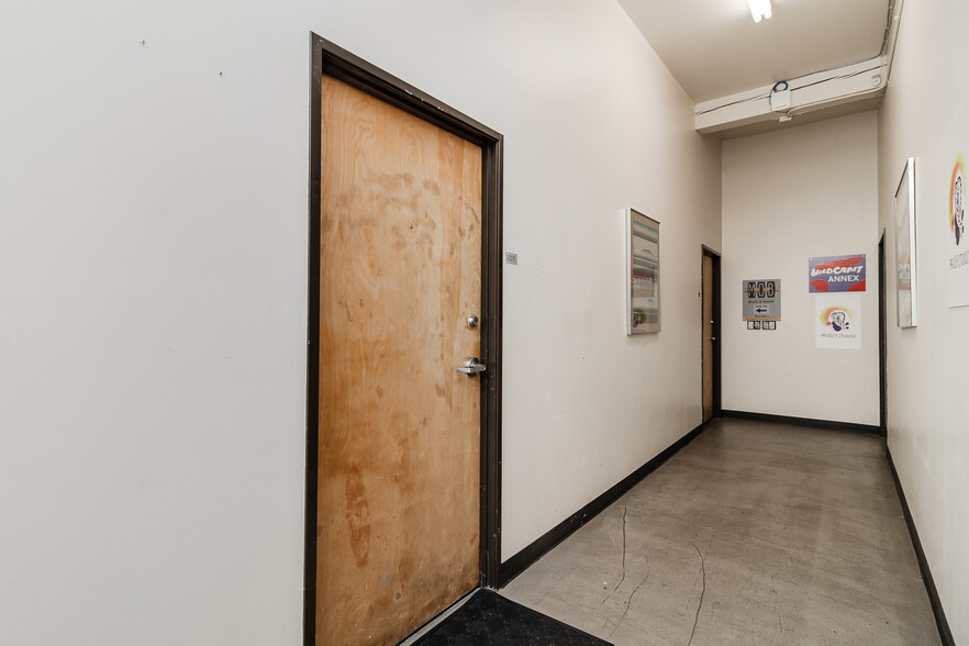 701-707 NE Broadway St, Portland, OR à louer - Hall d’entrée – Image 3 sur 8