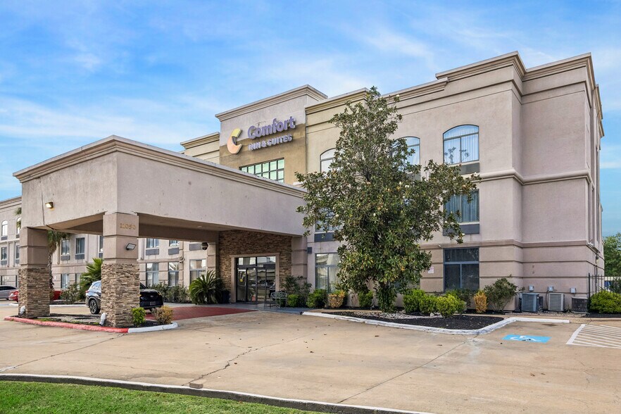 11050 Southwest Fwy, Houston, TX à vendre - Photo de l’immeuble – Image 3 sur 33