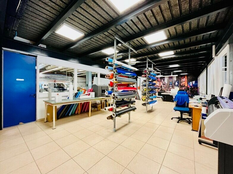 Local d'activités dans Le Havre à vendre - Photo intérieure – Image 3 sur 9