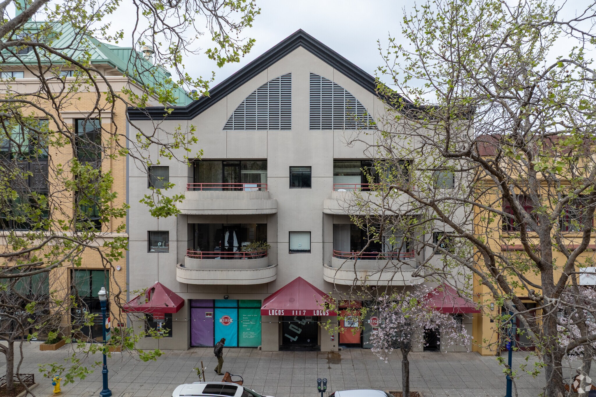 1115-1119 Pacific Ave, Santa Cruz, CA à louer Photo principale– Image 1 sur 11