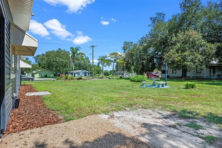 2540 Sanford Ave, Sanford, FL à vendre - Photo de l’immeuble – Image 2 sur 4