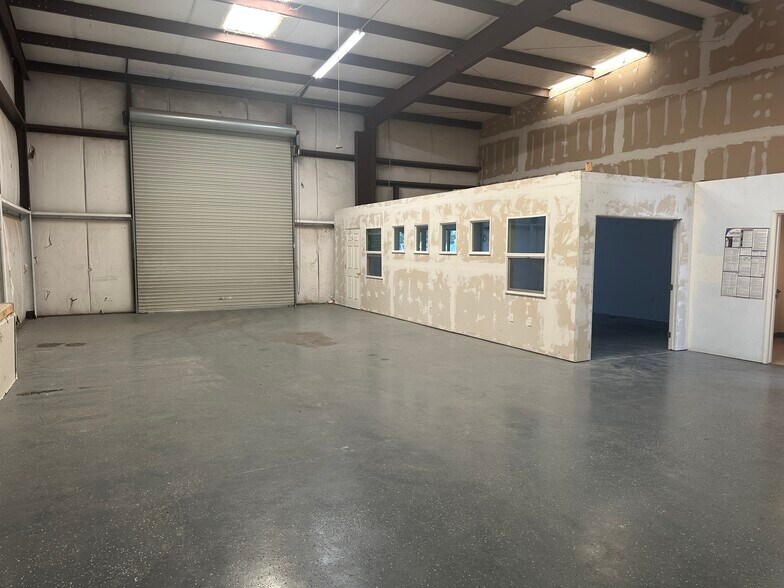 3030 Thorntree Dr, Chico, CA à louer - Photo de l’immeuble – Image 2 sur 5