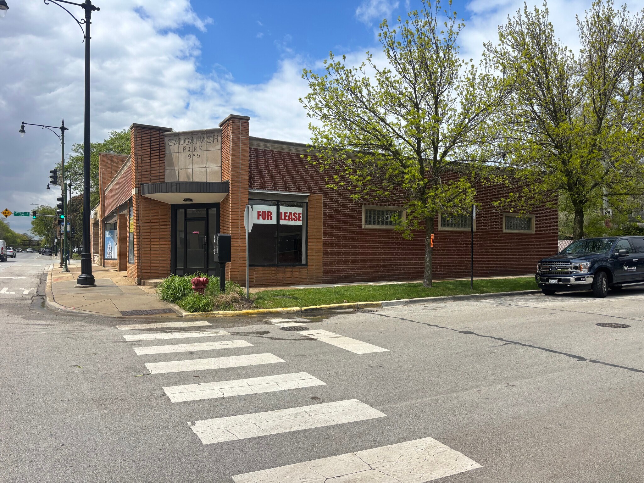 4132-4138 W Peterson Ave, Chicago, IL à louer Photo de l’immeuble– Image 1 sur 8