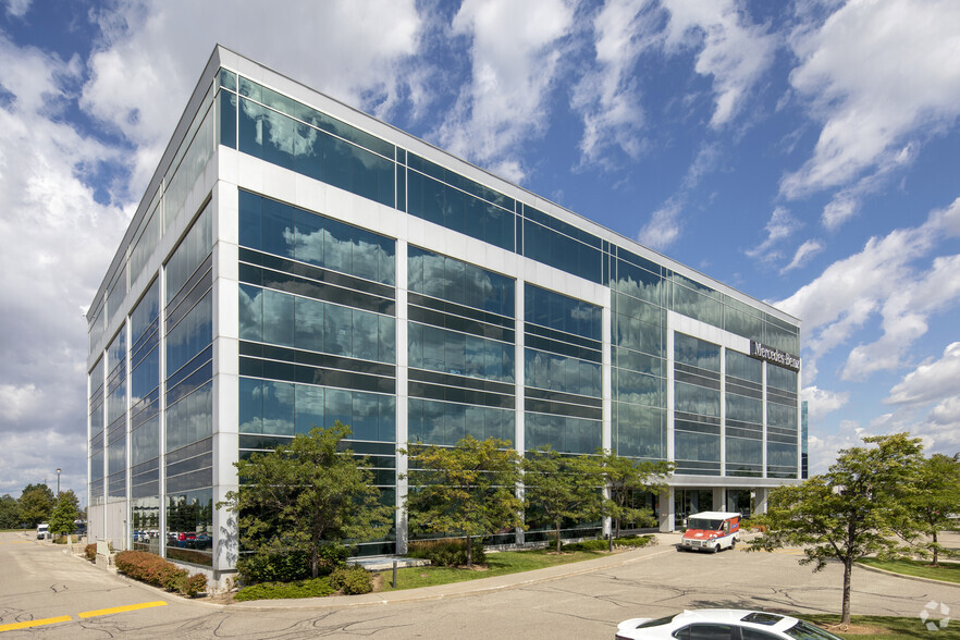 2680 Matheson Blvd E, Mississauga, ON à louer - Photo principale – Image 1 sur 1