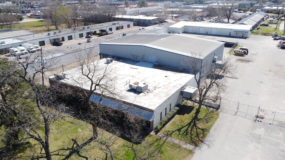 4939 Milwee St, Houston, TX à louer - Photo de l’immeuble – Image 3 sur 4