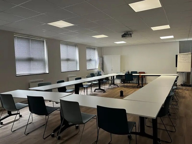 Bureau dans Bois-Guillaume à vendre - Photo intérieure – Image 2 sur 15