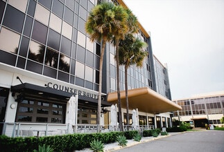 2907 W Bay to Bay Blvd, Tampa, FL à louer Photo de l’immeuble– Image 2 sur 2