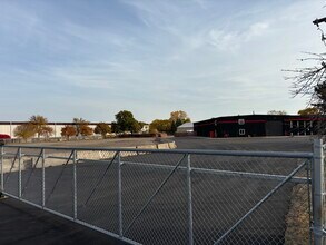 4025 85th Ave N, Brooklyn Park, MN à louer Photo intérieure– Image 1 sur 3