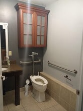 6100-6112 N Illinois St, Fairview Heights, IL à louer Photo intérieure– Image 2 sur 9