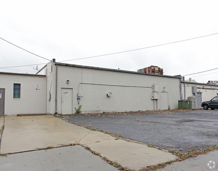 21048-21054 Kelly Rd, Eastpointe, MI à vendre - Photo de l’immeuble – Image 3 sur 26