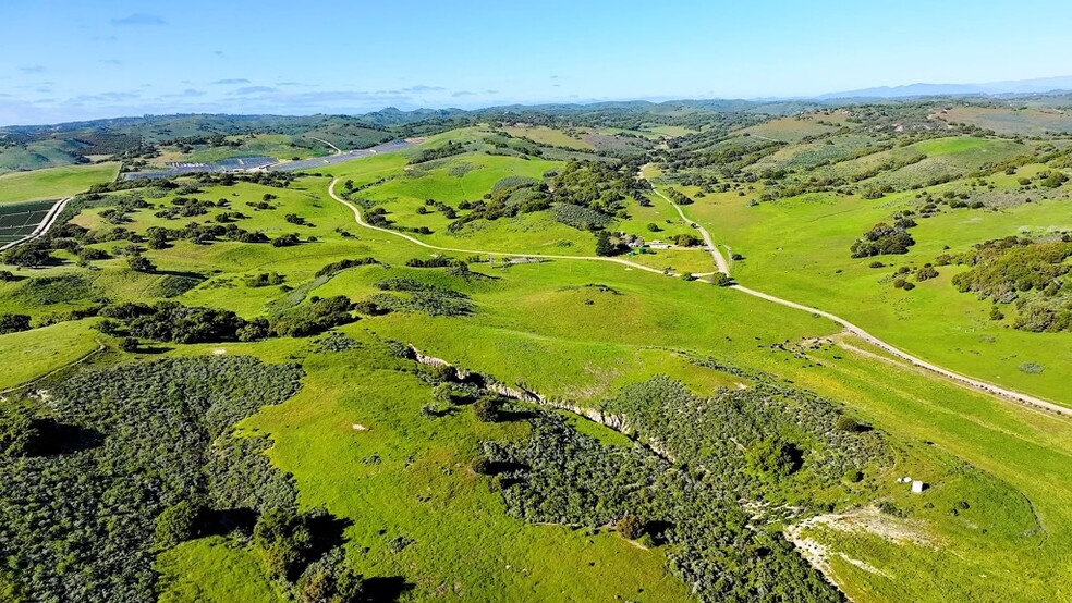 7855 Old Careaga Ranch Rd, Santa Maria, CA à vendre - Aérien – Image 1 sur 26