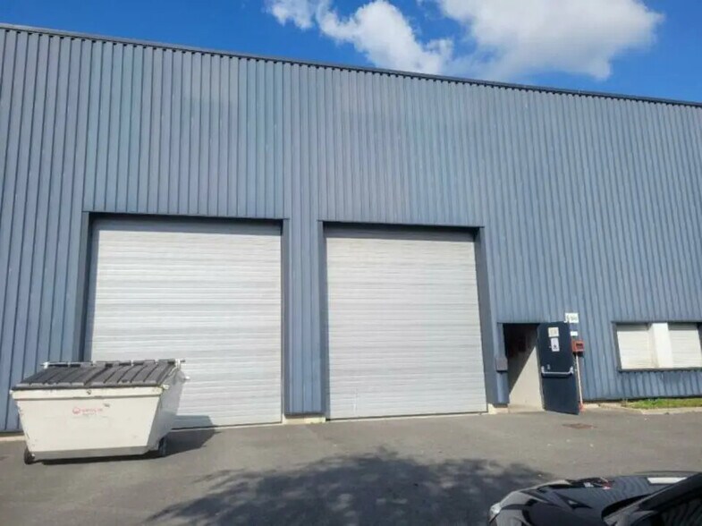 Industriel/Logistique dans Reims à louer - Photo de l’immeuble – Image 1 sur 6