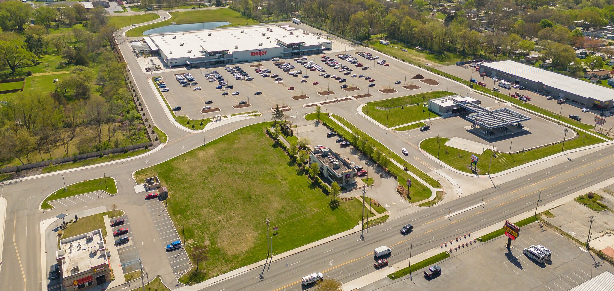 2500 Cassopolis St, Elkhart, IN à louer Photo de l’immeuble– Image 1 sur 3