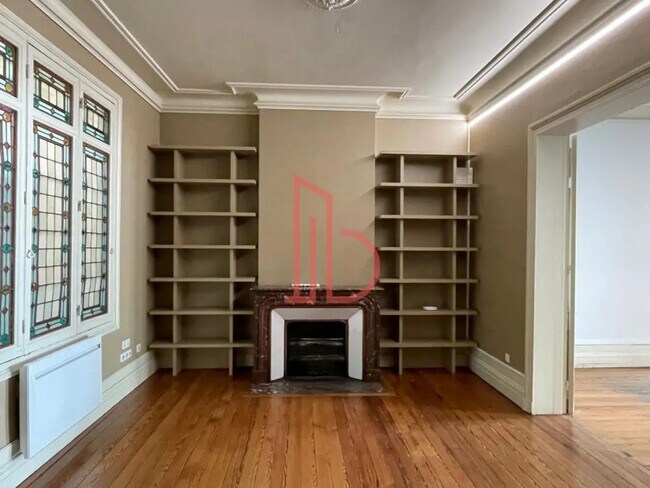 Plus de détails pour Bureau à vendre