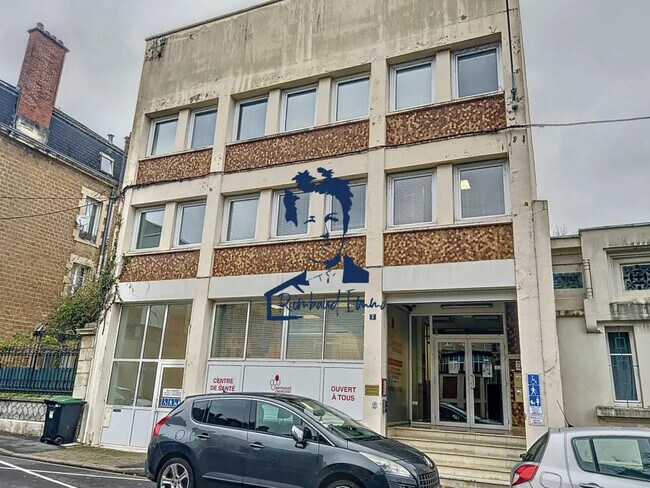 Plus de détails pour Local d’activités à vendre