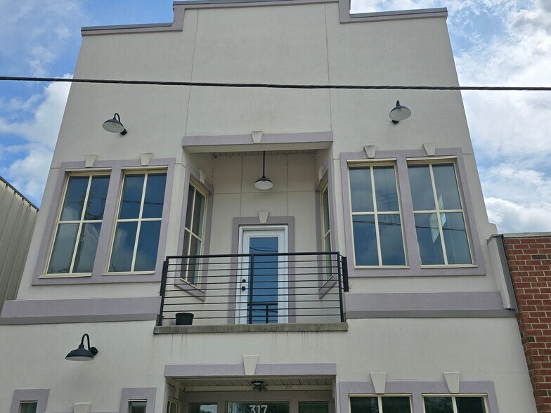 317 S Steele St, Sanford, NC à louer - Photo de l’immeuble – Image 2 sur 2