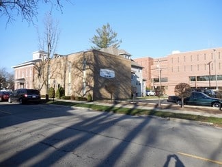 Plus de détails pour 204 S Macomb St, Monroe, MI - Bureau à vendre