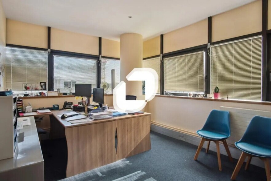 Bureau dans Meaux à louer - Photo de l’immeuble – Image 1 sur 13
