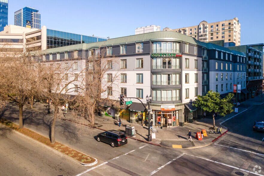 988 Broadway, Oakland, CA à louer - Photo principale – Image 1 sur 8