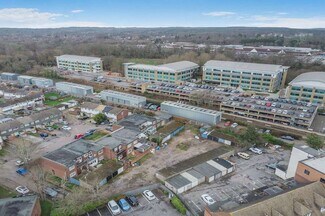 Plus de détails pour 20 Ryecroft Gdns, Camberley - Terrain à vendre