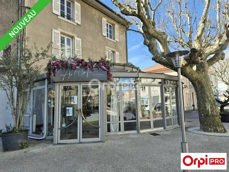 Local commercial dans Romans-sur-Isère à louer - Photo de l’immeuble – Image 3 sur 7