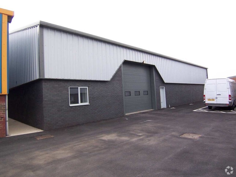 Henson Rd, Darlington à louer - Photo de l’immeuble – Image 2 sur 5