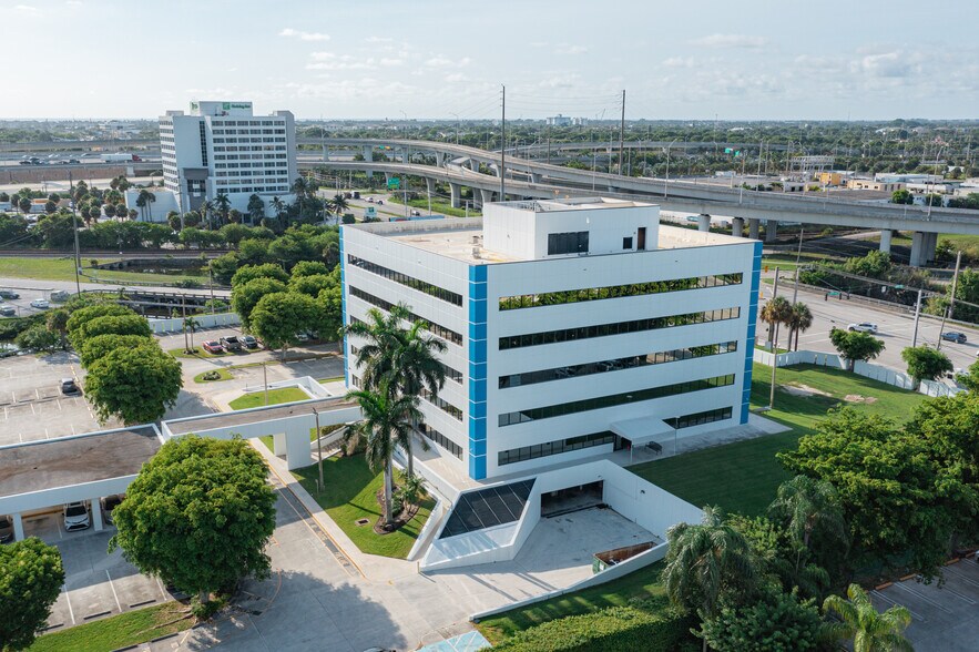 1501 Belvedere Rd, West Palm Beach, FL à louer - Aérien – Image 3 sur 6