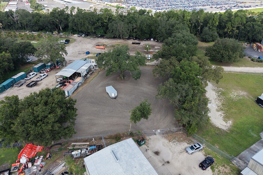 12219 Grovewood Ave, Thonotosassa, FL à louer - Photo de l’immeuble – Image 2 sur 5