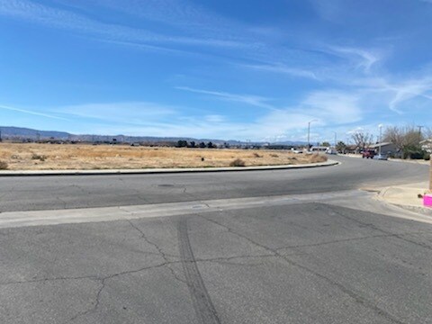 0 Stanridge, Lancaster, CA à vendre - Photo de l’immeuble – Image 1 sur 11