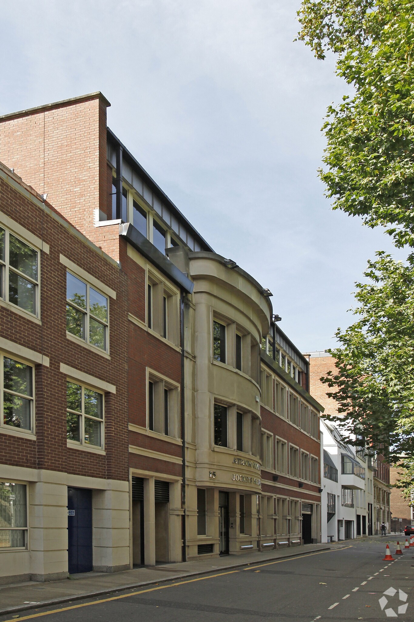 15 Jockeys Fields, Londres à louer Photo principale– Image 1 sur 5