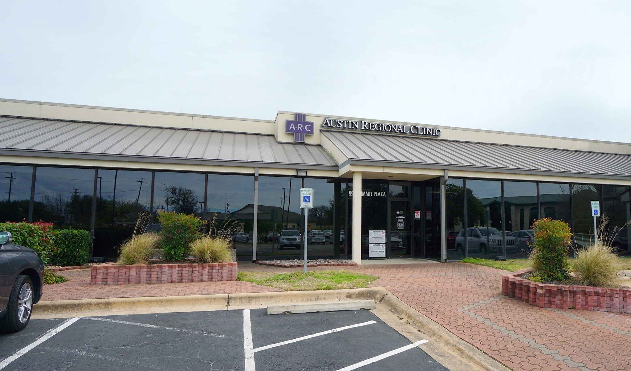894 Summit St, Round Rock, TX à louer Photo principale– Image 1 sur 9