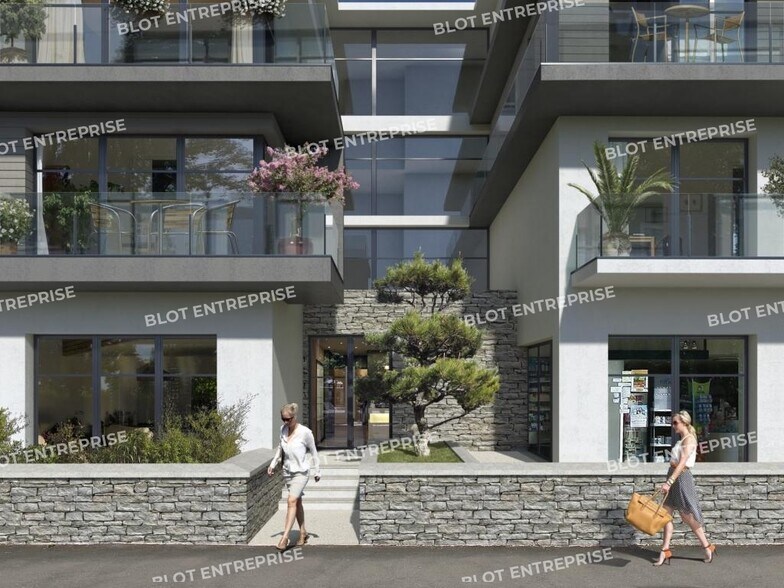 Local commercial dans Pornichet à louer - Photo de l’immeuble – Image 3 sur 5