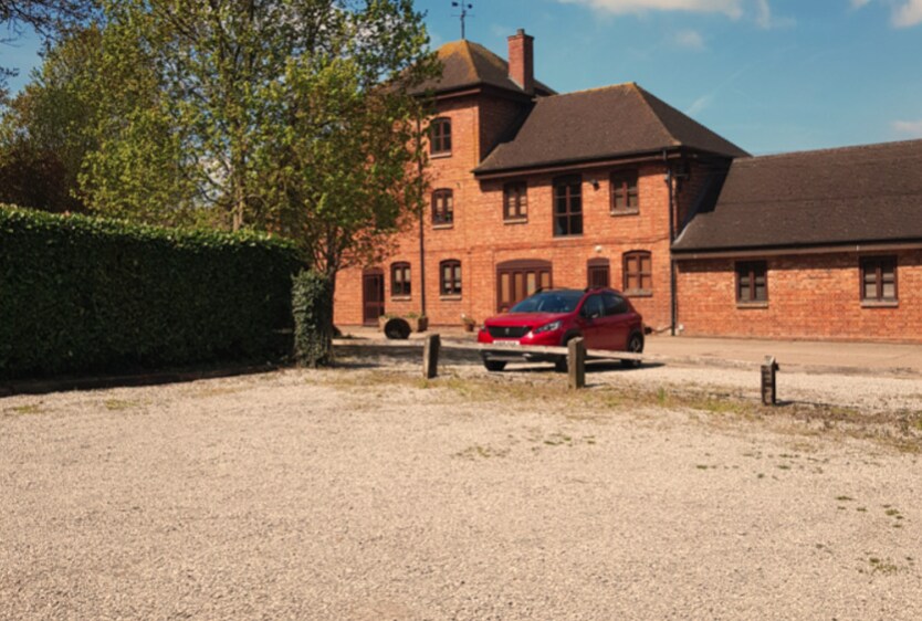 Felcourt Rd, East Grinstead à louer - Photo de l’immeuble – Image 2 sur 5