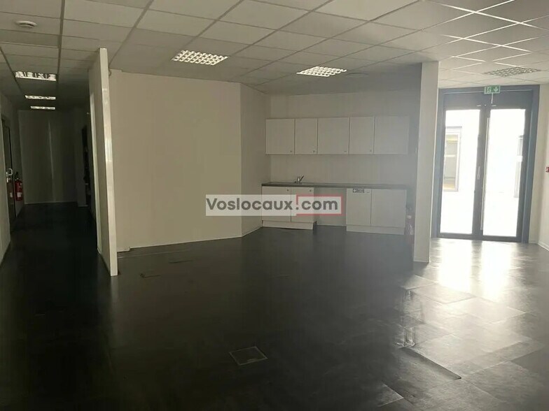 Bureau dans SOPHIA ANTIPOLIS à louer - Photo de l’immeuble – Image 3 sur 6
