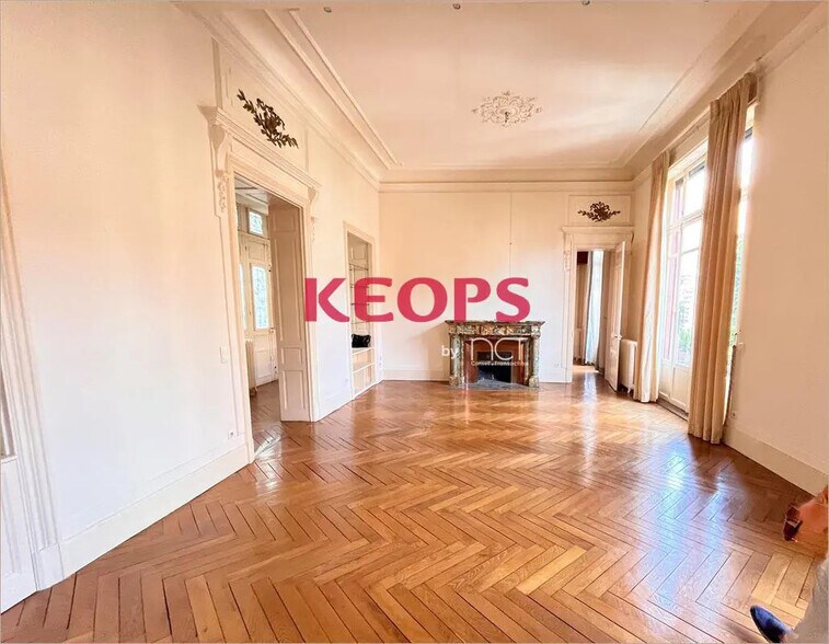 Bureau dans Toulouse à louer - Photo de l’immeuble – Image 1 sur 10
